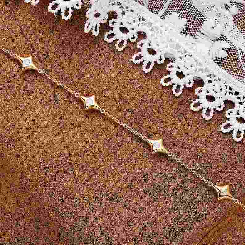 Minimalist Diamond White 925 Sterling Silver Celestial Chain Star Bracelet