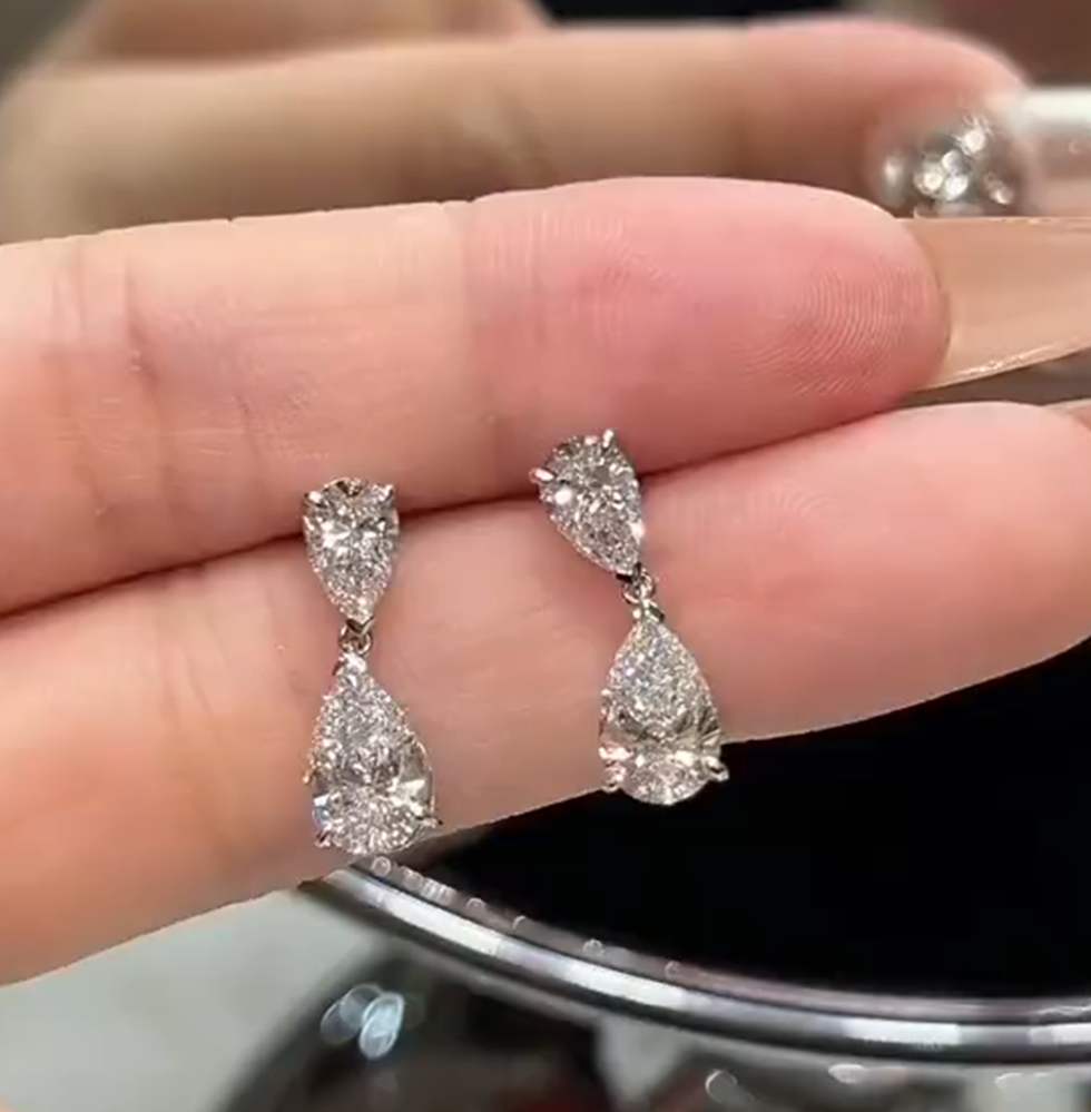 Elegant Diamond White 925 Sterling Silver Teardrop Earrings