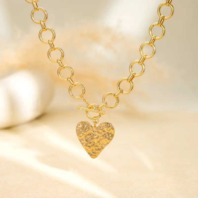 Heart Pendant Bold Chain with Toggle Clasp Necklace for Women