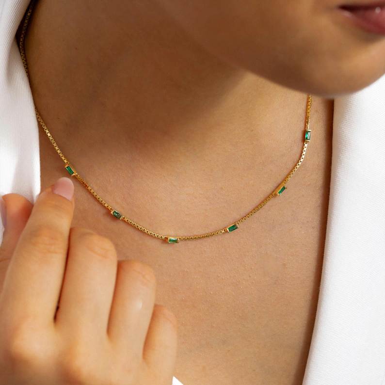 Minimalist Plain 925 Sterling Silver Classic Emerald Green Stone Pendant Necklace