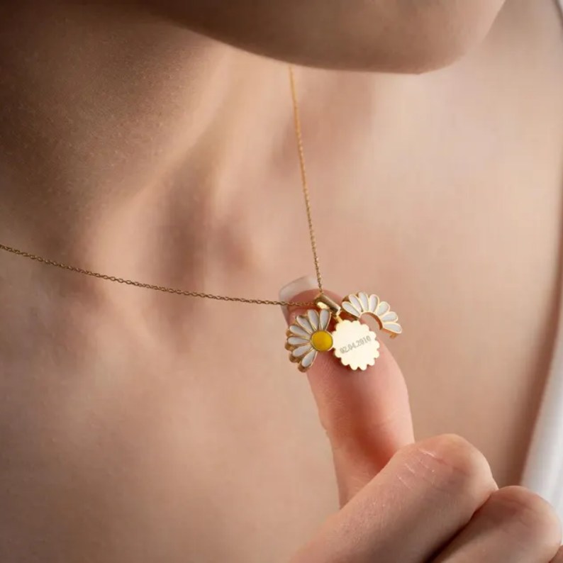 Dainty 925 Sterling Silver Hidden Name Custom Secret Message Daisy Necklace