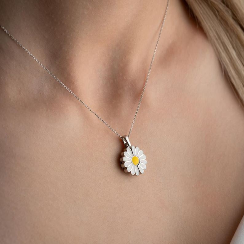 Dainty 925 Sterling Silver Hidden Name Custom Secret Message Daisy Necklace