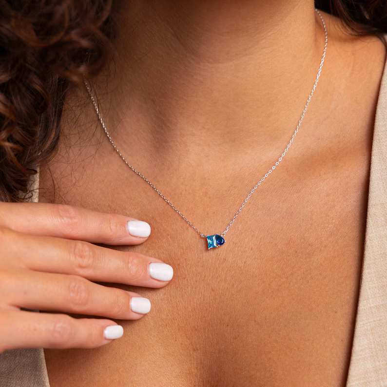 Minimalist 925 Sterling Silver Emerald & Pear Cut Birthstone Necklace Gift for Her