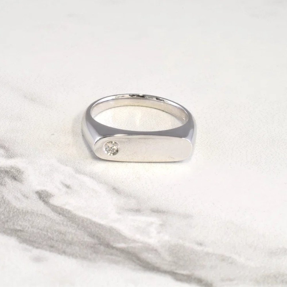 Round Cut Diamond White 925 Sterling Silver Men's Signet Ring Classic Flush Mount Solitaire Ring