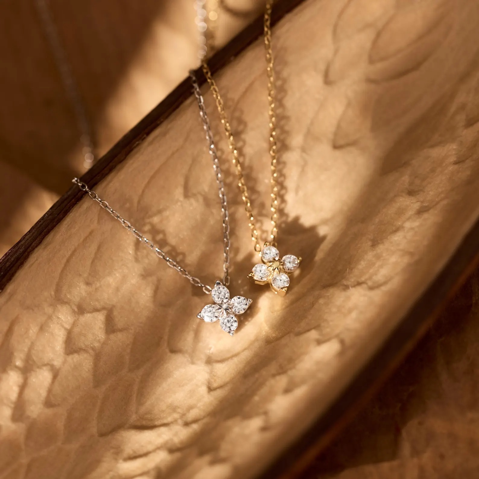 Dainty 925 Sterling Silver Pear Cut Lucky Four-Leaf Clover Pendant Necklace Gift for Her