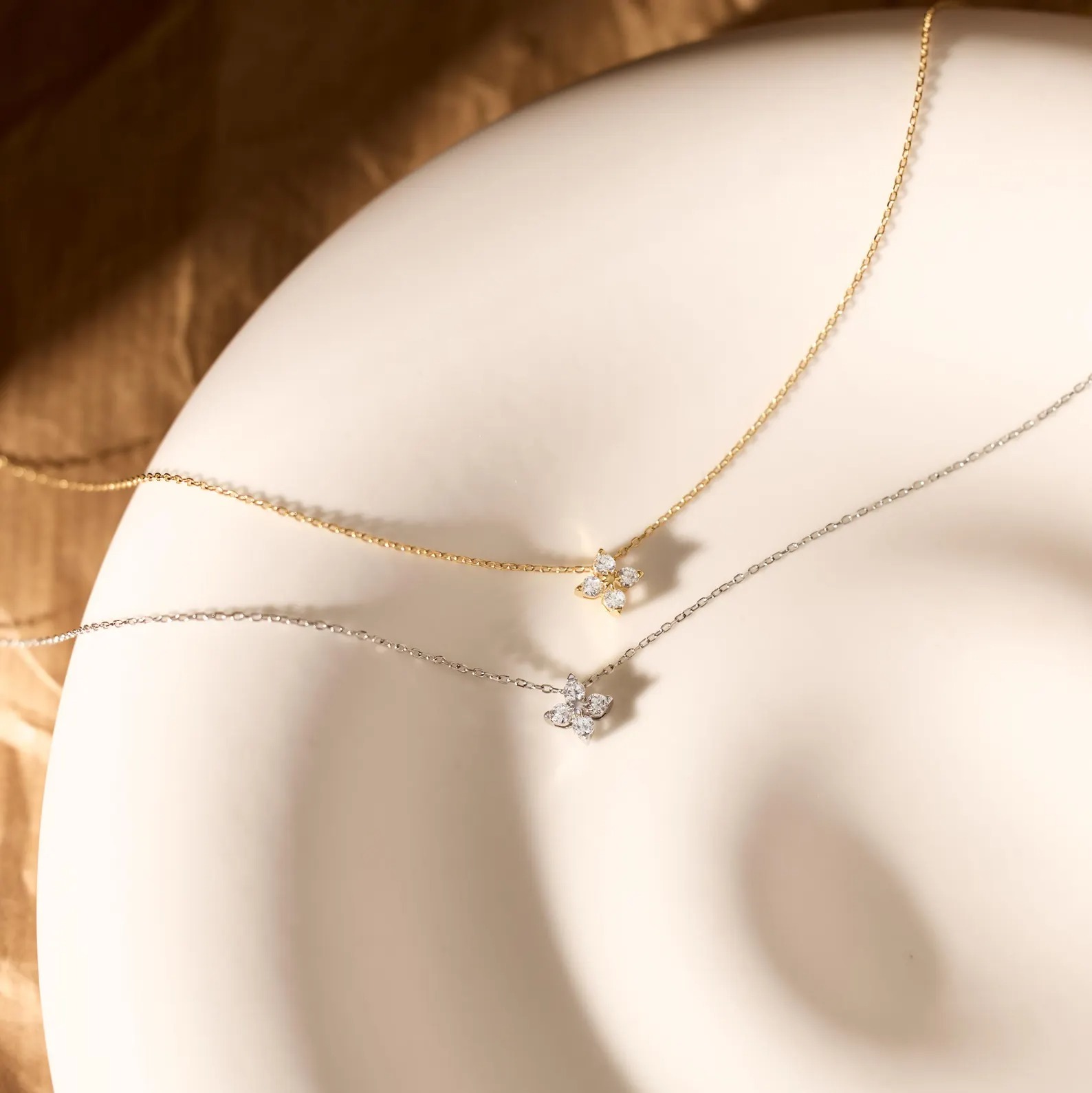 Dainty 925 Sterling Silver Pear Cut Lucky Four-Leaf Clover Pendant Necklace Gift for Her