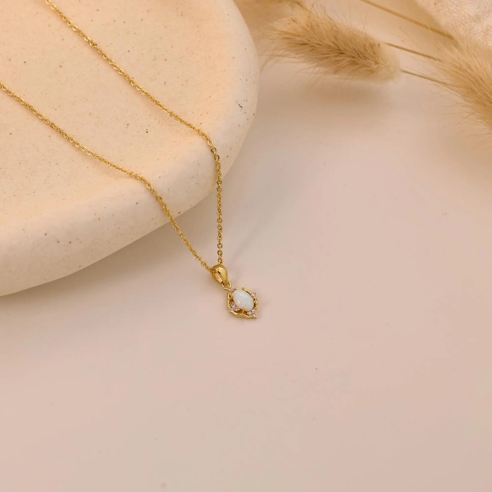 Elegant 925 Sterling Silver Oval Cut Opal Vintage Pendant Necklace Gift for Her
