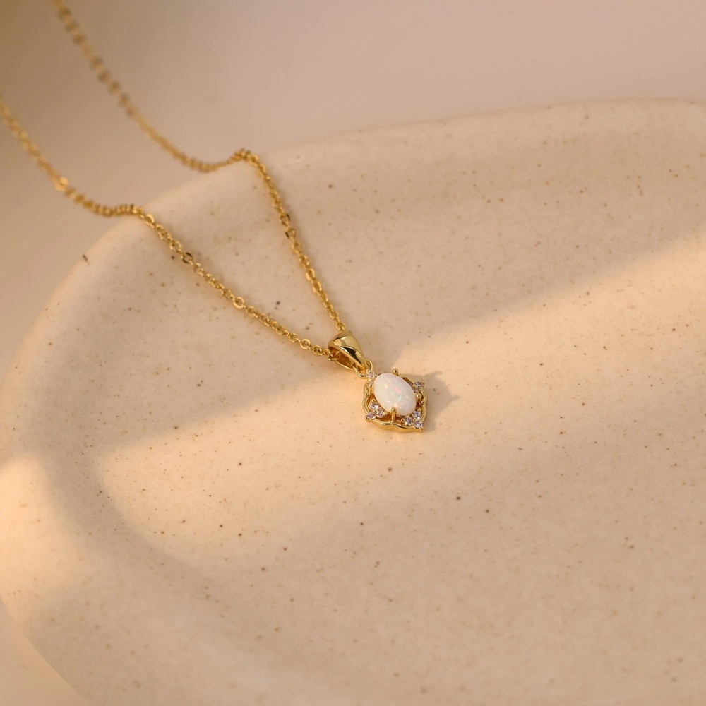 Elegant 925 Sterling Silver Oval Cut Opal Vintage Pendant Necklace Gift for Her