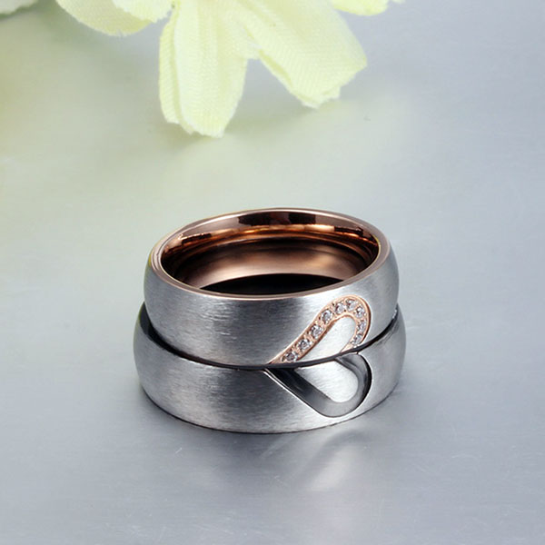 Elegant Heart Design Titanium Steel Couple Rings