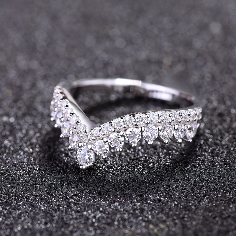 Round Cut Diamond White Curved 925 Sterling Silver Crown Women's Band