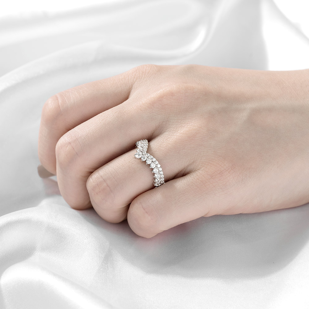 Round Cut Diamond White Curved 925 Sterling Silver Crown Women's Band