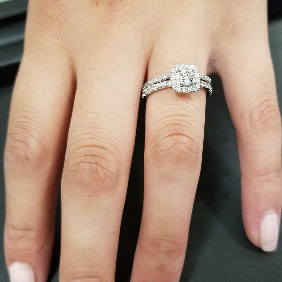 Round Cut Diamond White 925 Sterling Silver Halo Bridal Ring Set