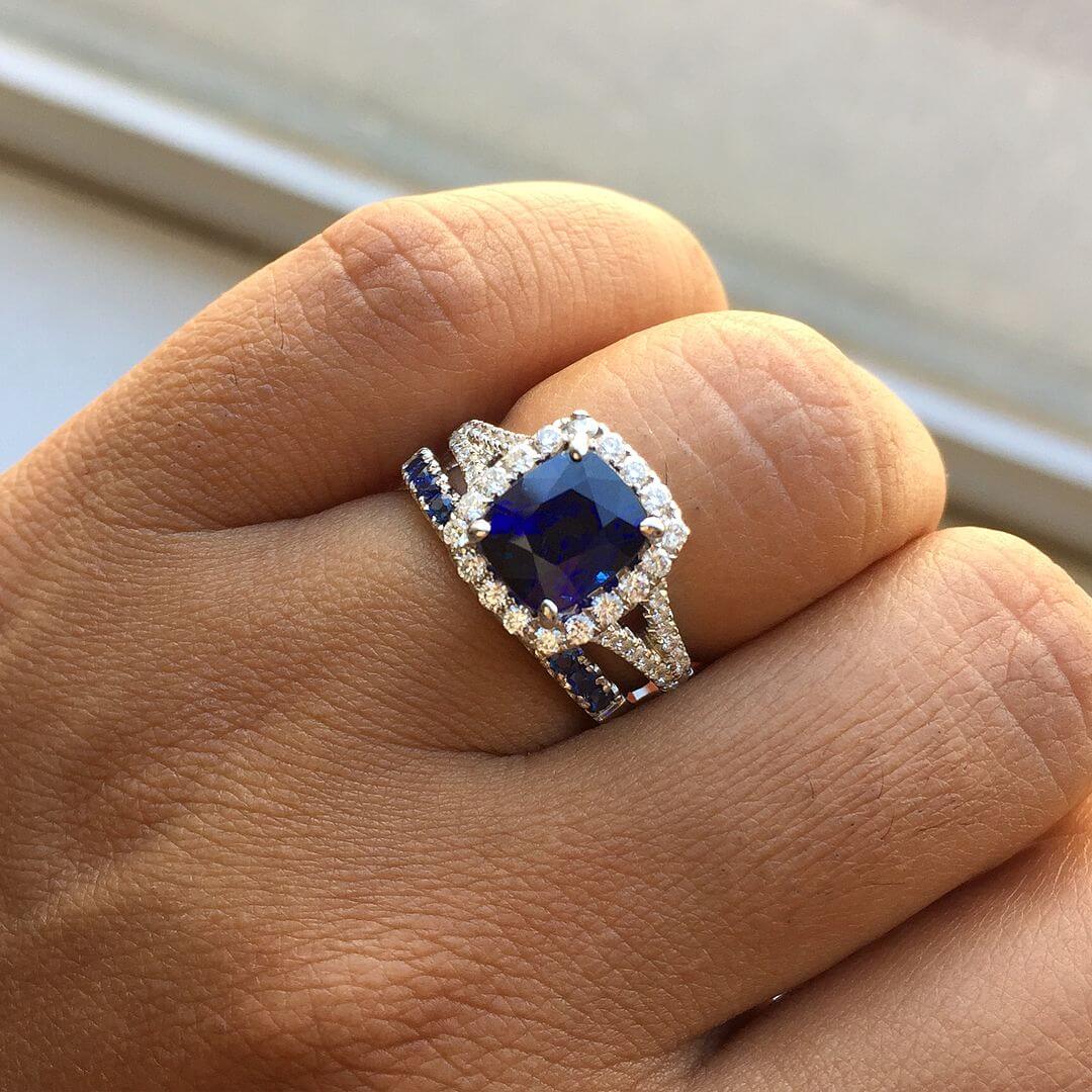 Cushion Cut Sapphire Blue 925 Sterling Silver Halo Bridal Ring Set