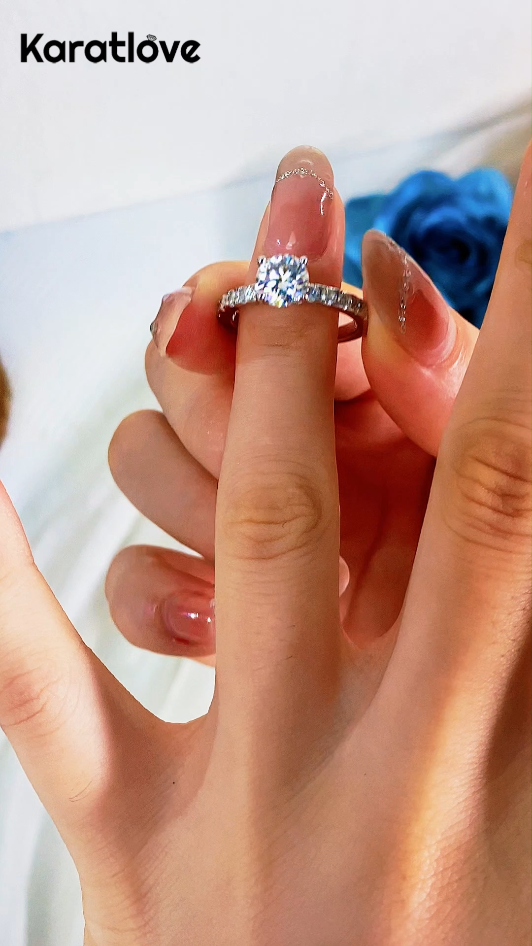 Round Cut Moissanite Diamond White 925 Sterling Silver Classic Engagement Ring