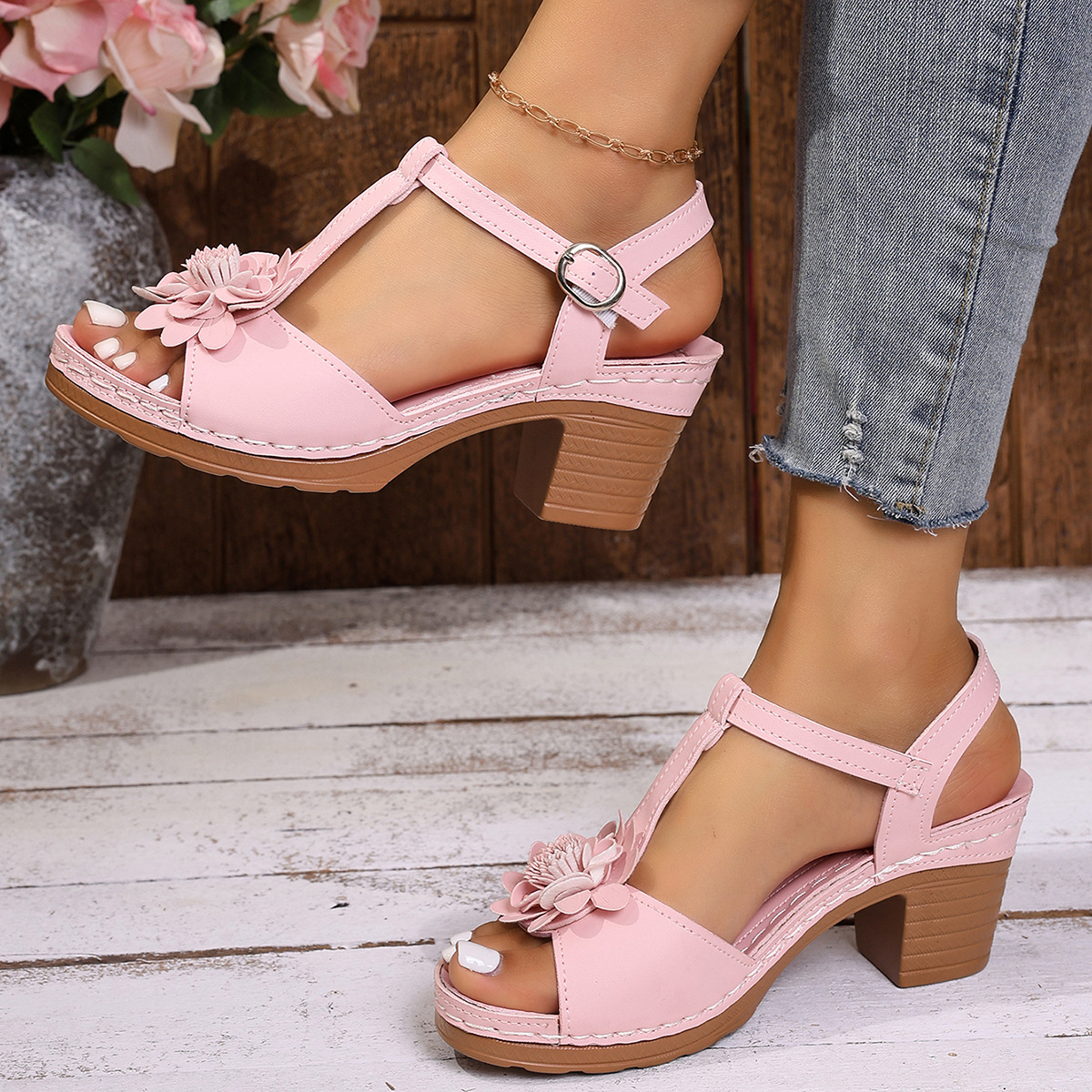 🌸 New Summer Arrivals: Women's Comfortable Orthopedic Wedge Sandals