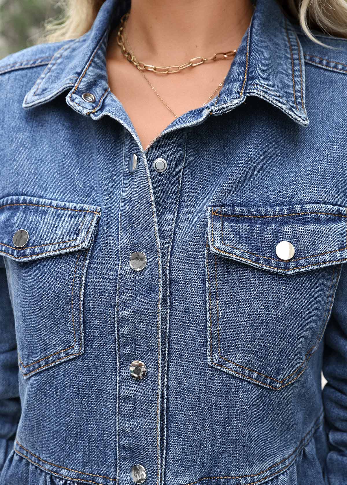 🧥 70% OFF NOW! ✨ Women's Classic Collared Ruched Denim Jacket, Breathable Fabric & Relaxed Fit 💙