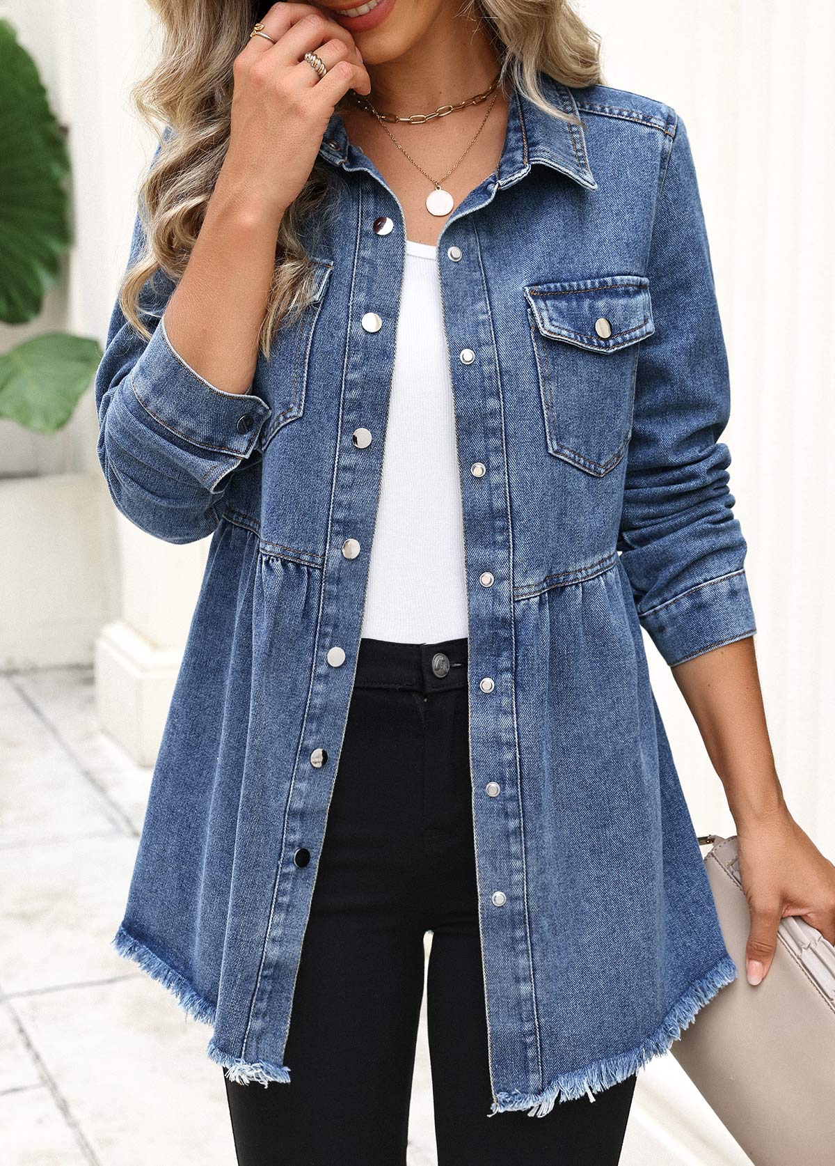 🧥 70% OFF NOW! ✨ Women's Classic Collared Ruched Denim Jacket, Breathable Fabric & Relaxed Fit 💙