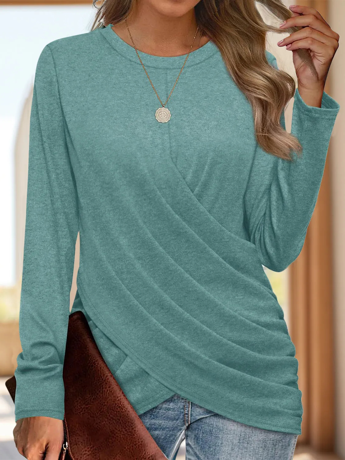 Women's Ruched Round Neck Long Sleeve T-Shirt