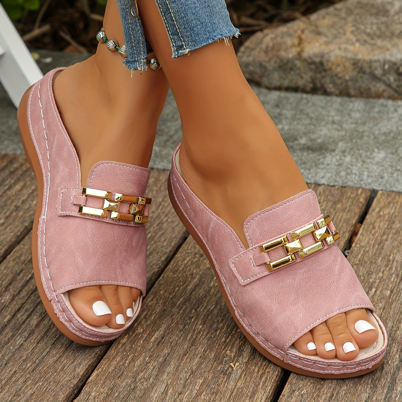 🎁 Last Day Special: 70% OFF 🎁Newly upgraded women's wedge-heeled platform orthotic slippers