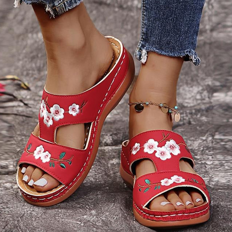 🔥Last Day Promotion 70% OFF -Flower Embroidered Vintage Casual Wedges Sandals
