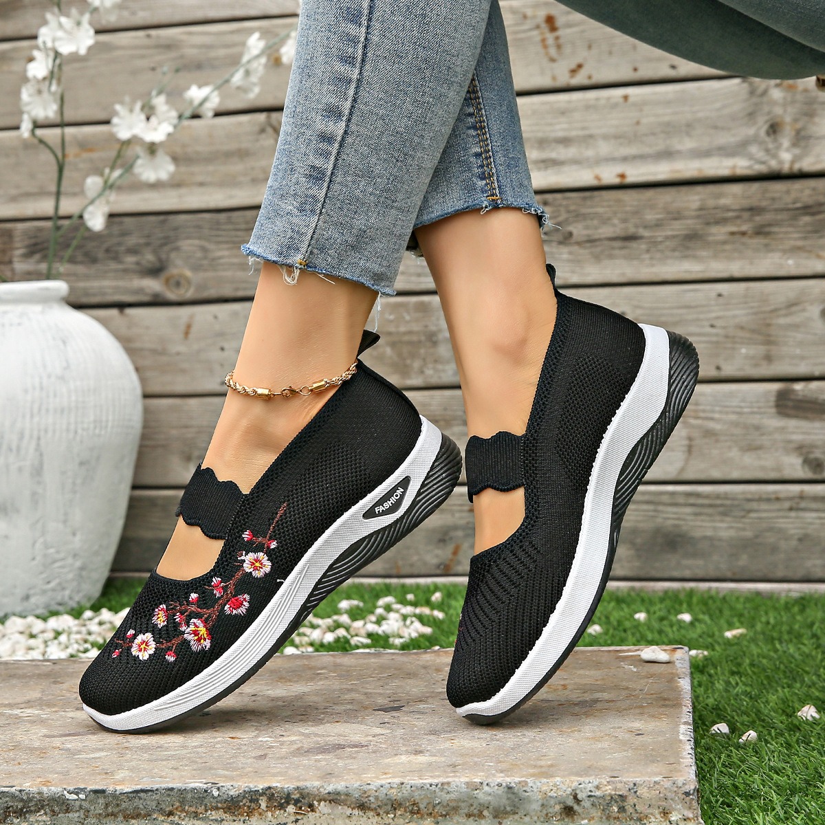 🔥Last Day Promotion 70% OFF🔥- 2026 New Women's comfortable breathable knitted sneakers