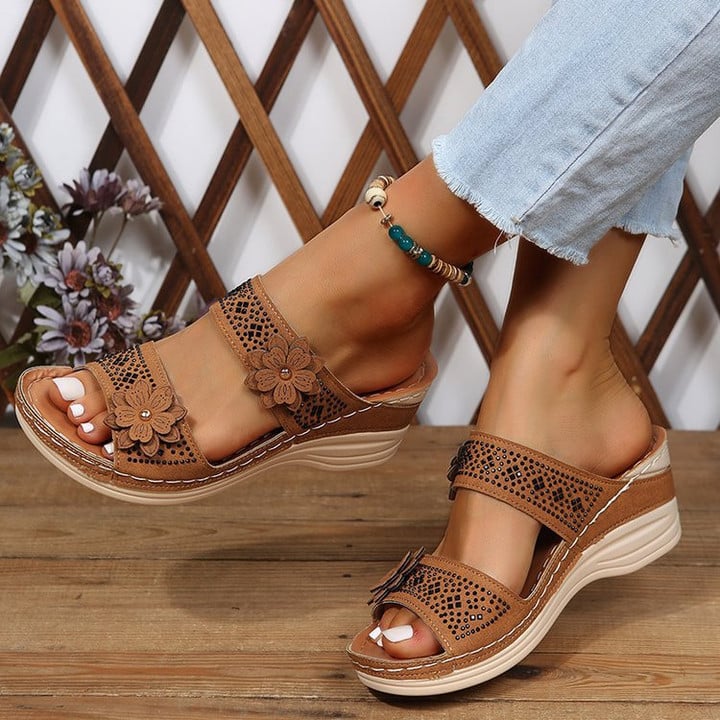 🔥Last Day Promotion 50% OFF - Floral Wedge Platform Orthopedic Sandals