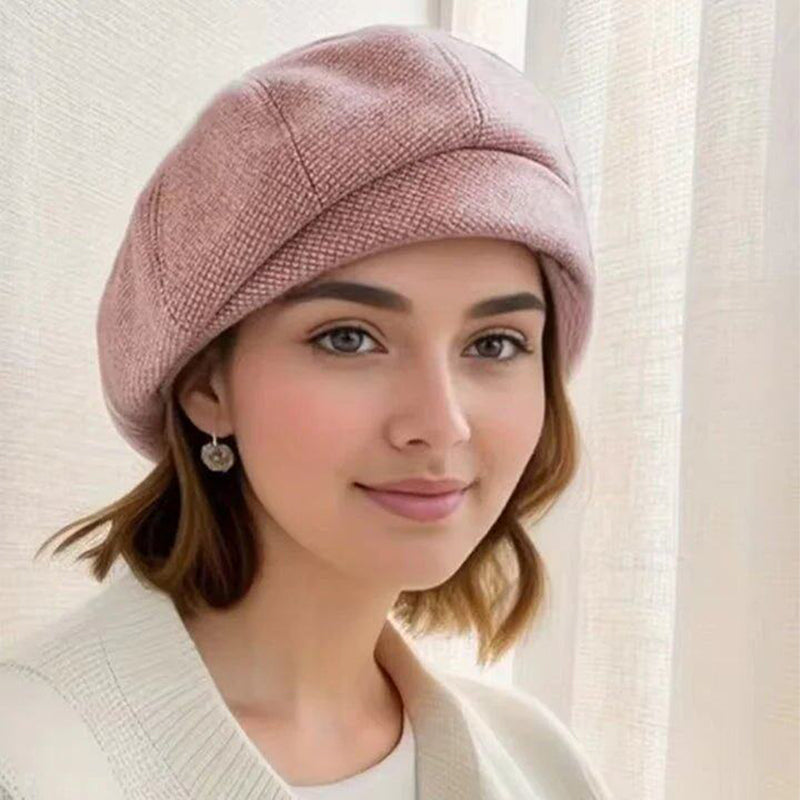 🔥Do vypredania zásob – 50% zľava!🎉 **Elegantný dámsky baret s klasickým šachovnicovým vzorom**