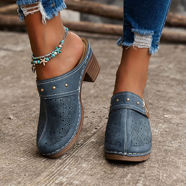 🔥Last Day Promotion 50% OFF - Women's Fashion Flower Pattern Heeled Leather Shoes