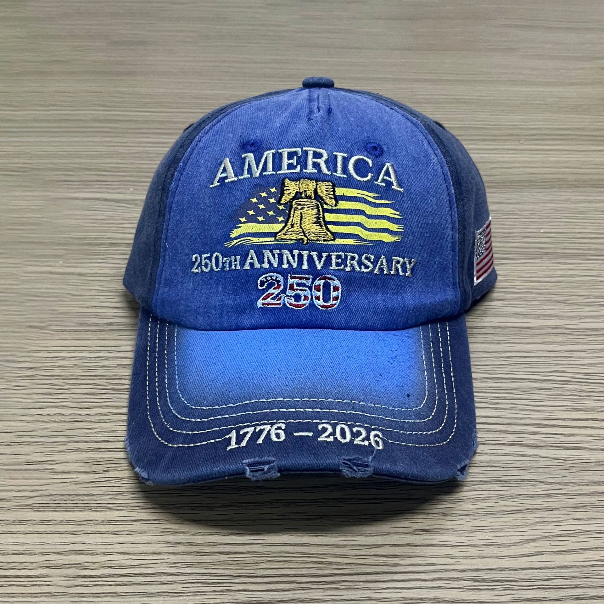 Commemorative embroidered cap inspired by the 250th anniversary of the founding of the United States