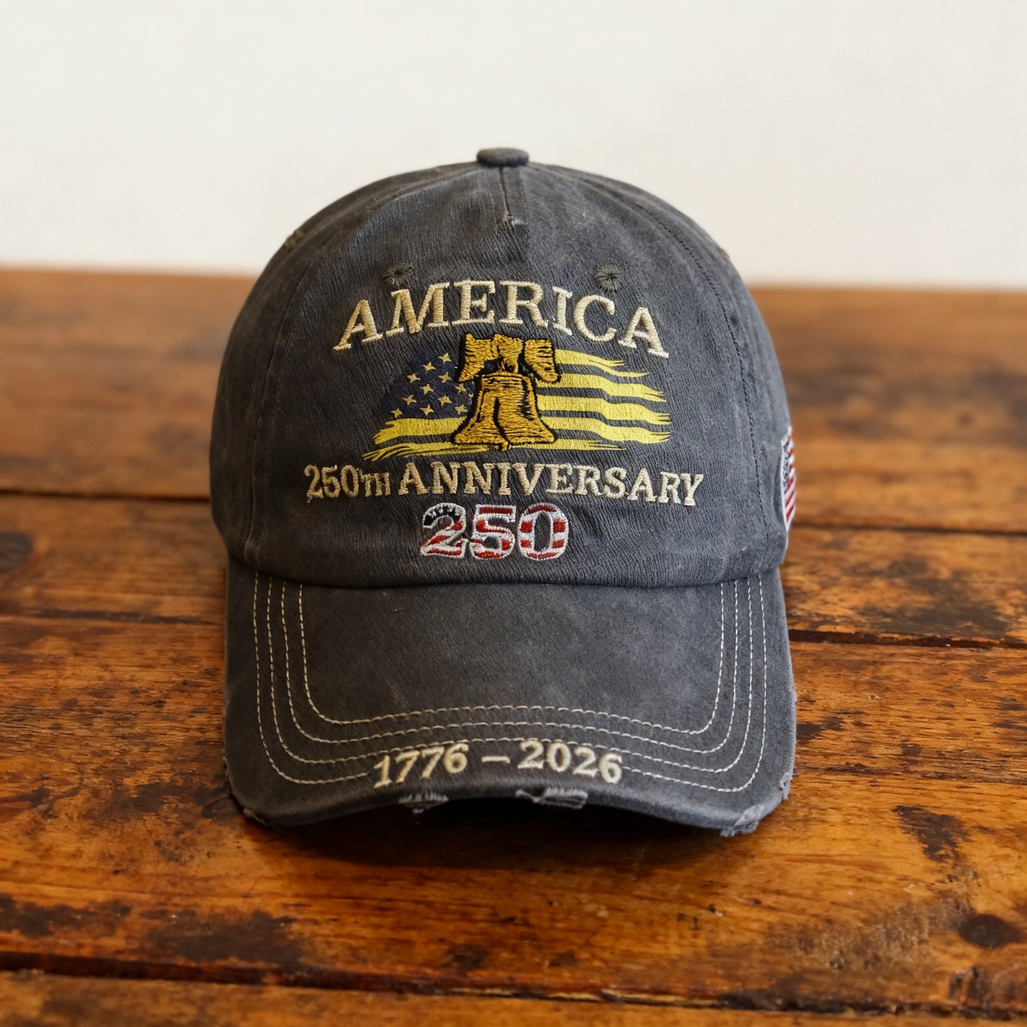 Commemorative embroidered cap inspired by the 250th anniversary of the founding of the United States