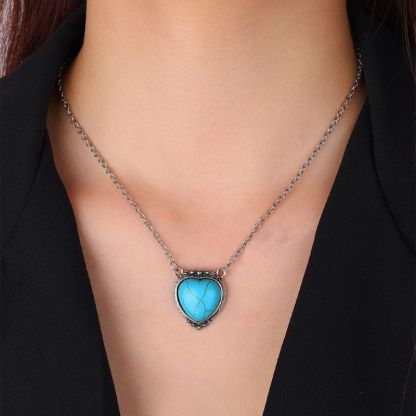 Vintage Heart Turquoise Pendant Necklace
