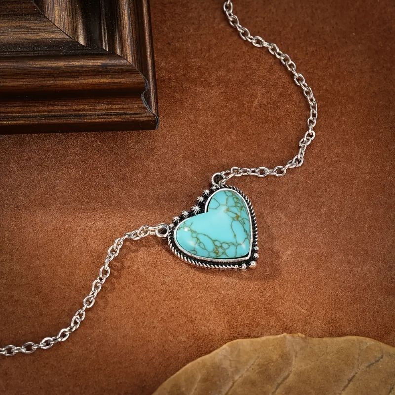 Vintage Heart Turquoise Pendant Necklace