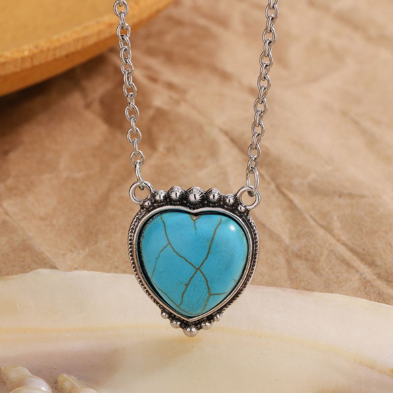 Vintage Heart Turquoise Pendant Necklace