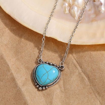 Vintage Heart Turquoise Pendant Necklace