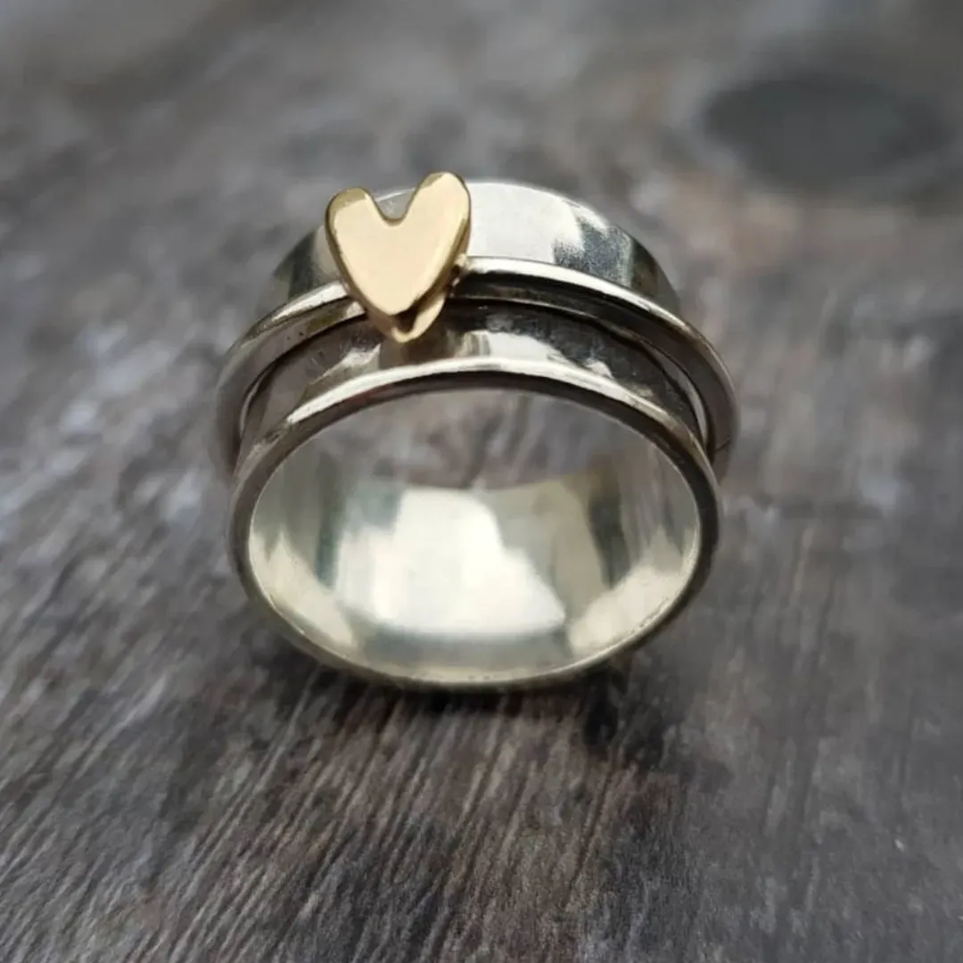 VINTAGE GOLDEN HEART SILVER RING