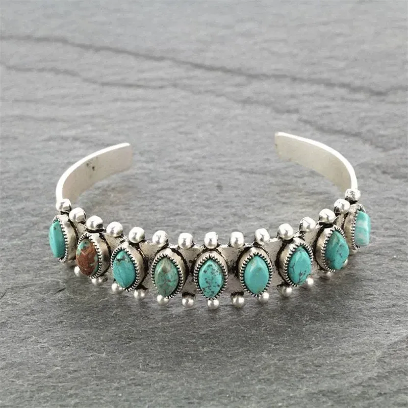 VINTAGE TURQUOISE STONE BRACELET