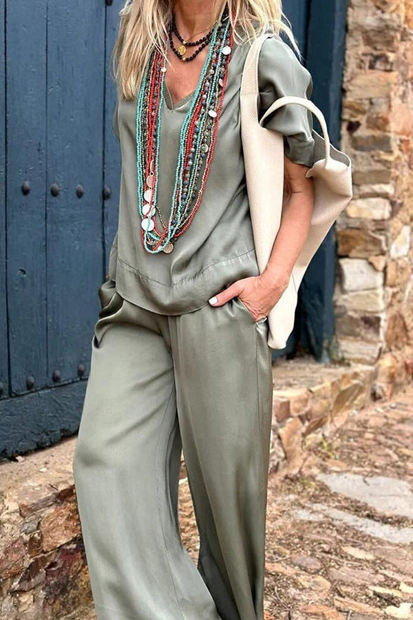 Satin Solid Color Short-sleeved V-neck Top and Elastic Waist Pocket Wi