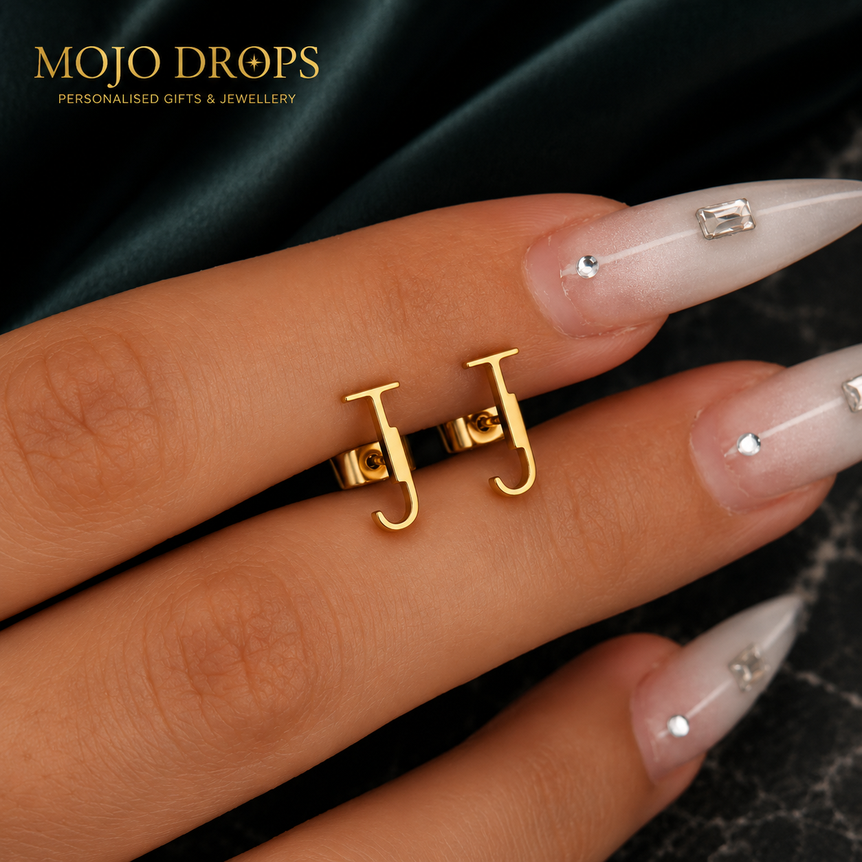 ED0443 Initial Letter Earrings