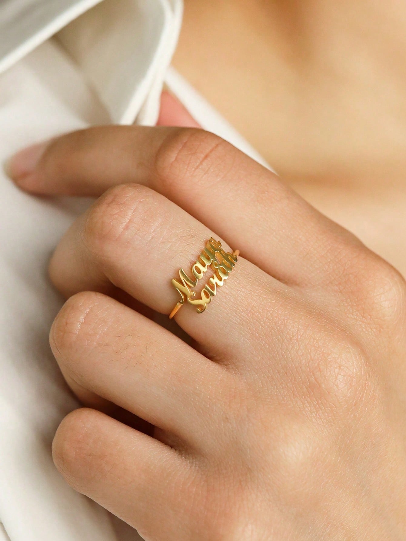 MOJO DROPS Exquisite Custom Multi-Name Ring