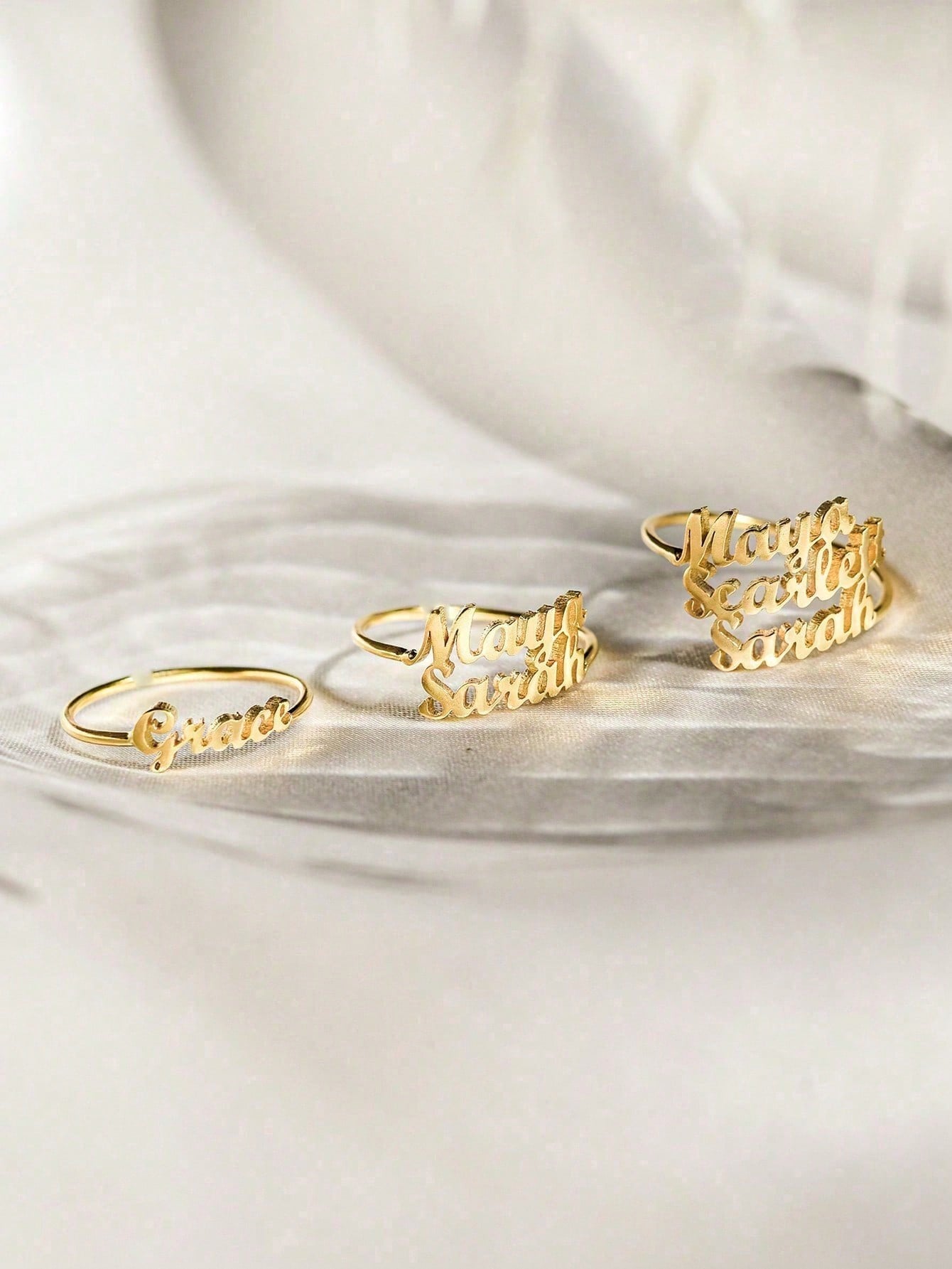 MOJO DROPS Exquisite Custom Multi-Name Ring