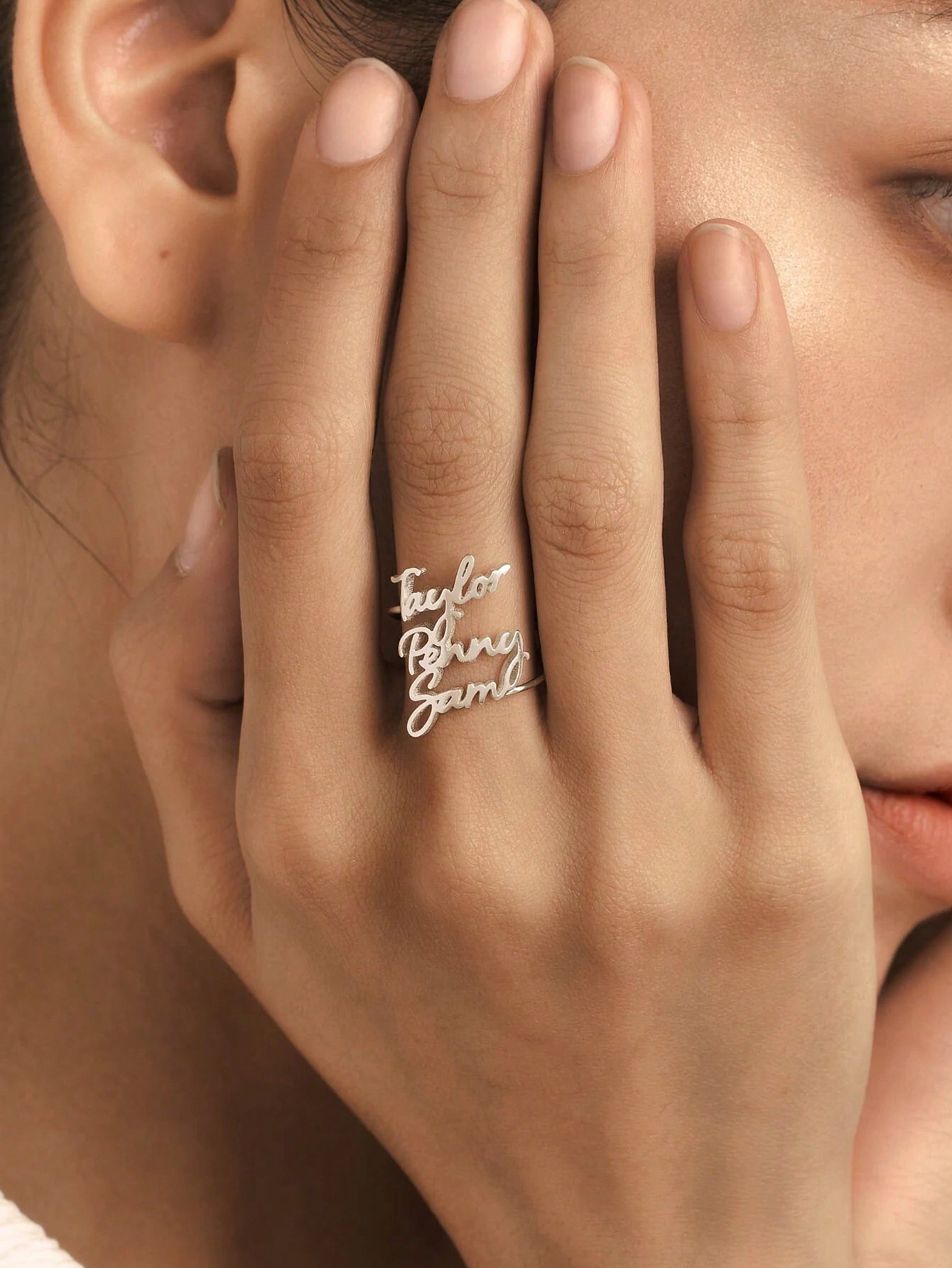 MOJO DROPS Exquisite Custom Multi-Name Ring