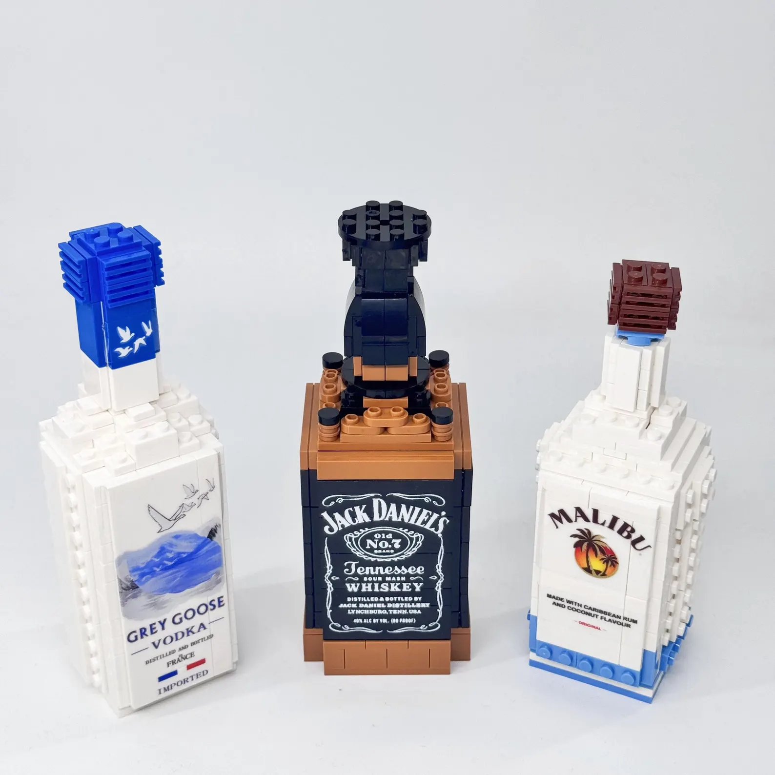 🍾Brick-Built Hennessy Cognac Bottle – Custom Bourbon Display – Bar Decor Gift for Him – Collector Alcohol Replica