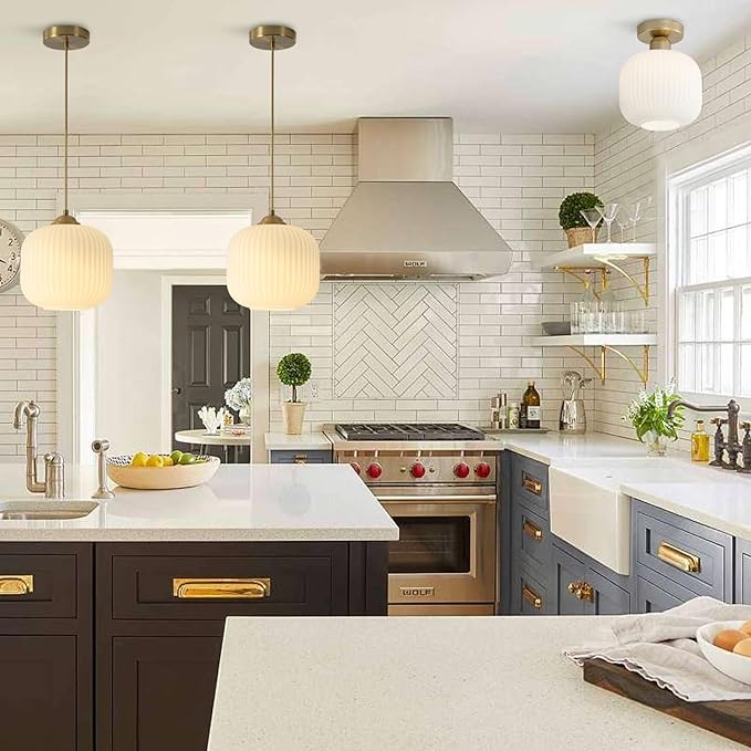 Modern Gold White Glass Pendant Light Contemporary Brass Metal Kitchen Island Dining Pendant Light Industrial Large Globe Pendant Lamp 1-Light Round Ball Hanging Lighting Fixture