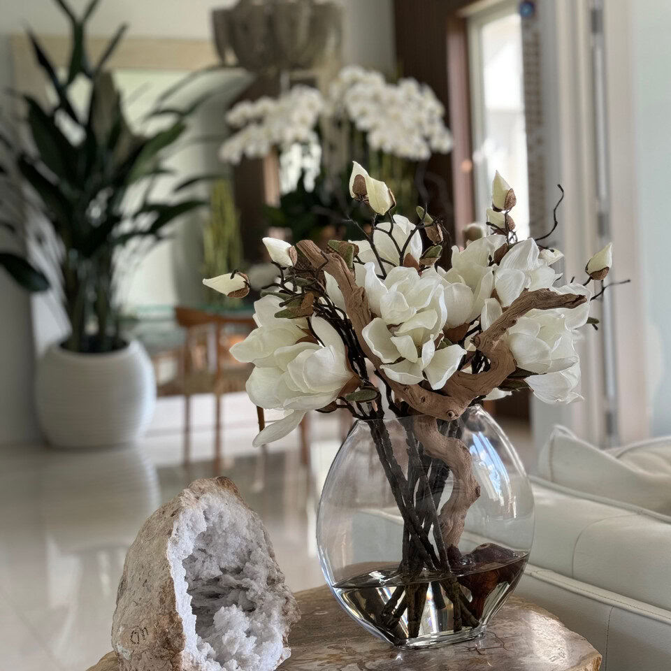 Vase Lune 10″ Avec Magnolias