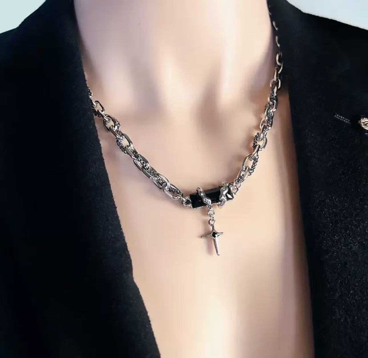 Men's Hip-Hop Black Gem Wrap Necklace • Niche High-End Street Clavicle Chain