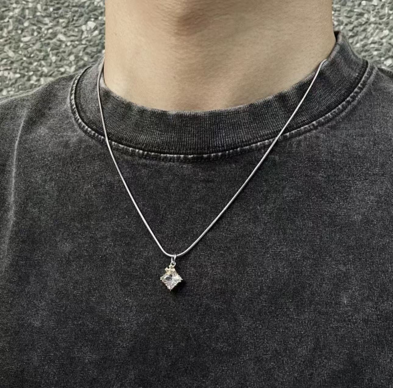 American Trendy Cross Zircon Pendant Necklace for Men, Minimalist & Versatile Titanium Steel Sweater Chain, Couple Clavicle Necklace Jewelry