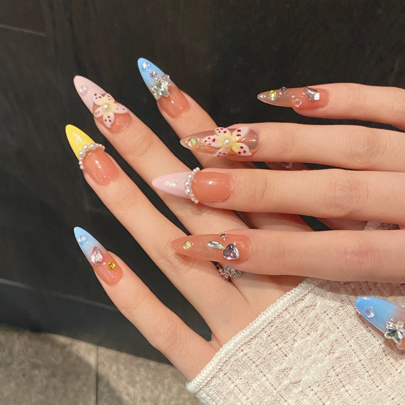 3D Western-Style Sheer Floral Carved Gradient French Nails — Icy-Clear, High-End, Purely Handcrafted Press-On Nails