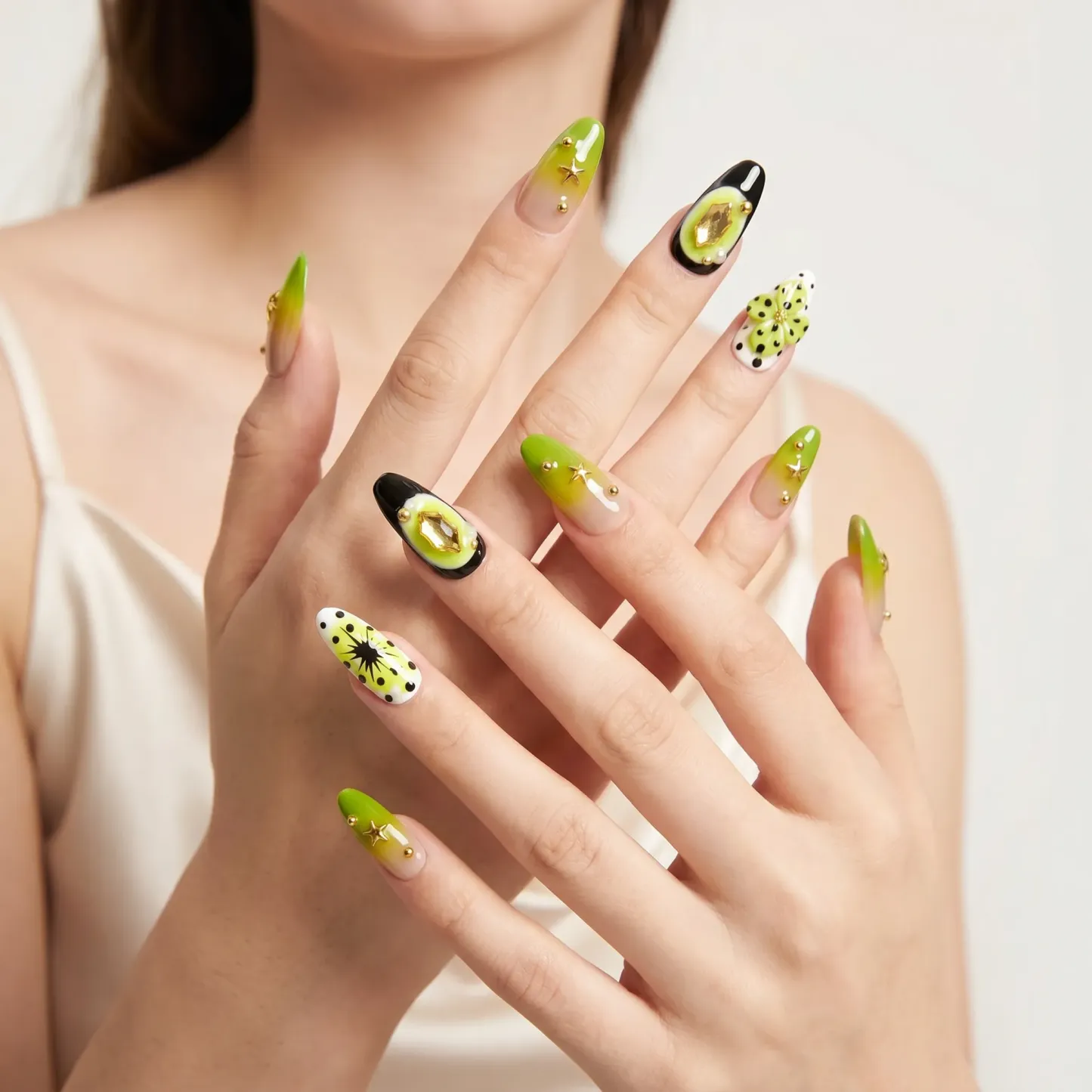 Rich Girl 3D-Effect Detachable Press-On Nails