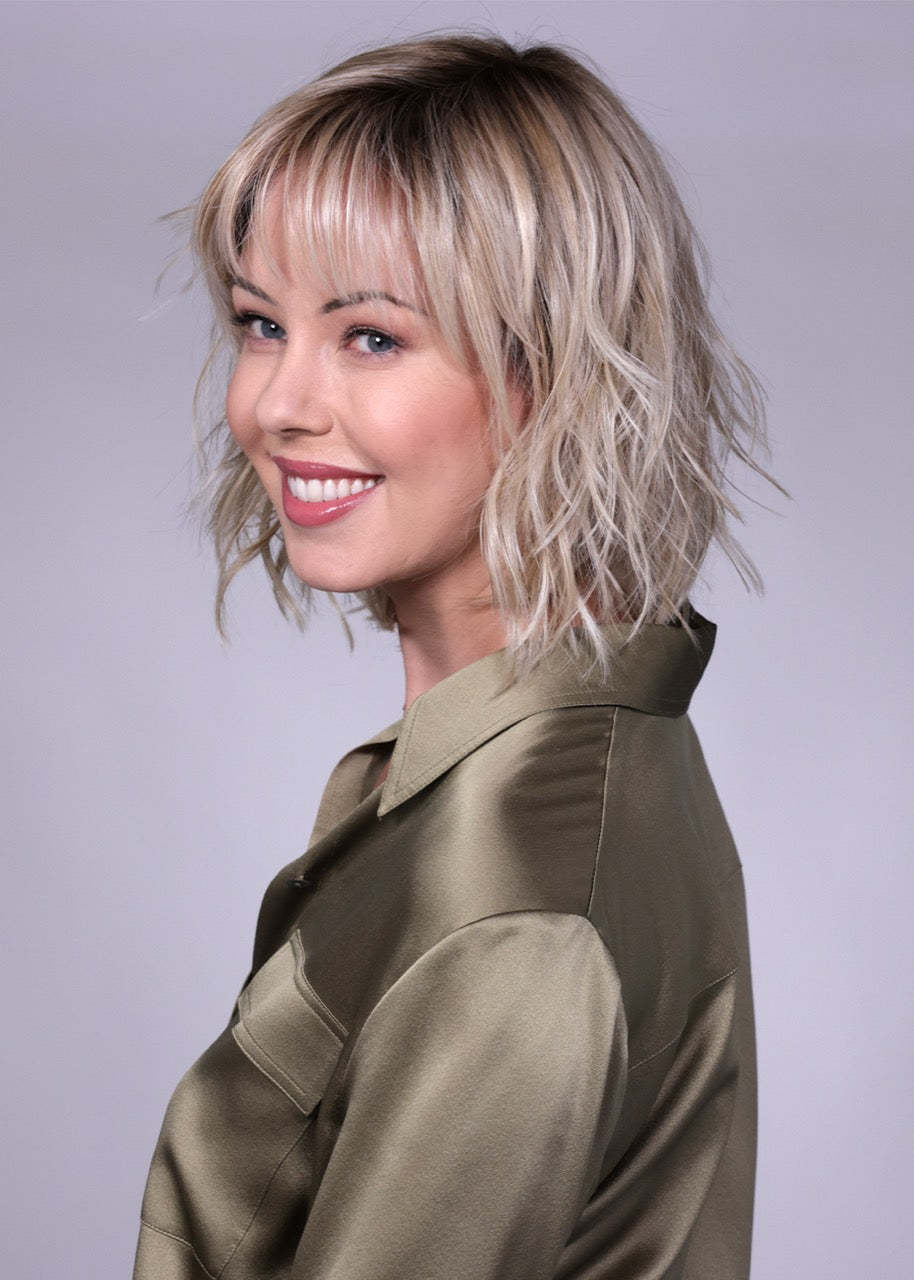New Arrival: Stylish Side-Parted Ombré Platinum Blonde Short Curly Bob Wig for Women