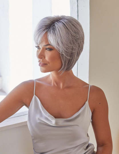 Women's Wig: Premium Short Pixie-Cut Wig—Short-Length Hairpiece for Middle-Aged and Senior Women. A Natural-Looking, Layered Short Wig with Bangs, Ideal for Daily Wear (Specially Designed for Older Women).